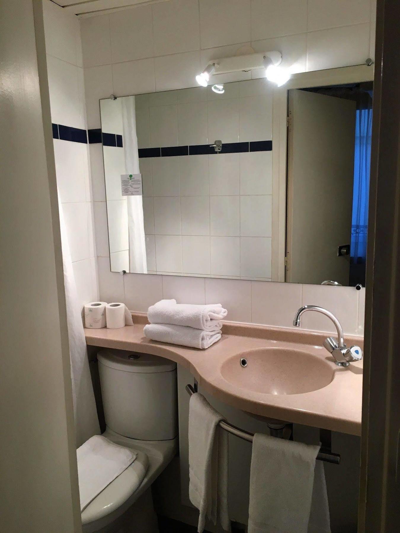 Hotel Eiffel Kensington Paris Bagian luar foto